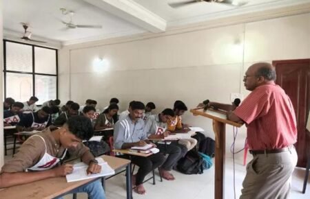students studying classroom coaching exam preparation india government school