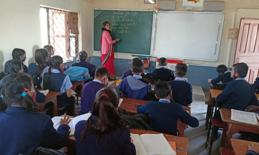 Students attending a foreign language class in a CBSE-affiliated school.
