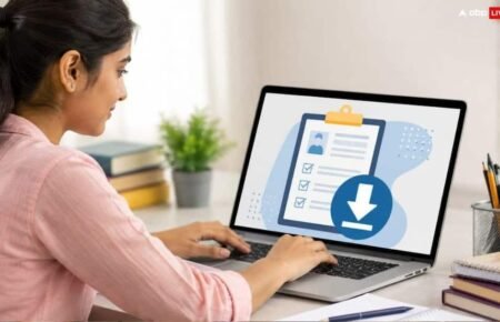 A candidate downloading the UPTET 2026 admit card online.
