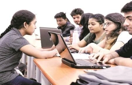 Students completing Delhi University undergraduate admission preferences online.